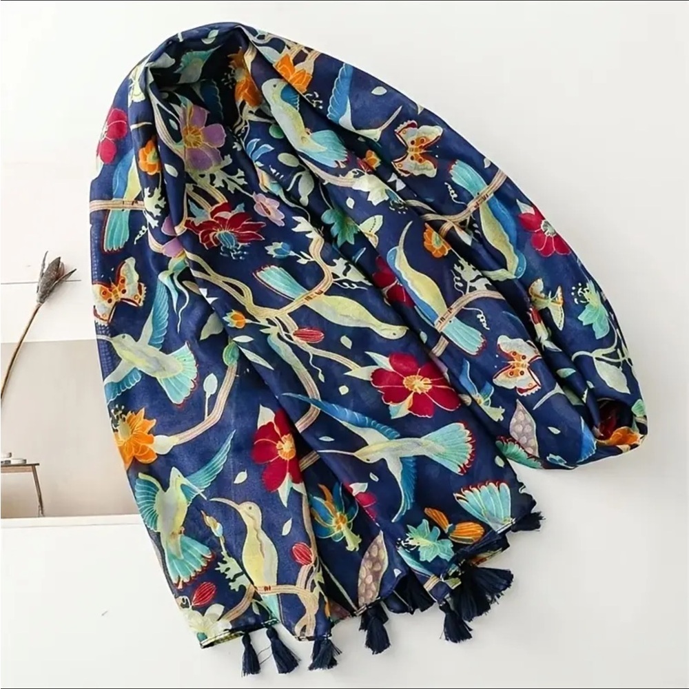 Hummingbird scarf - Picture 6 of 9